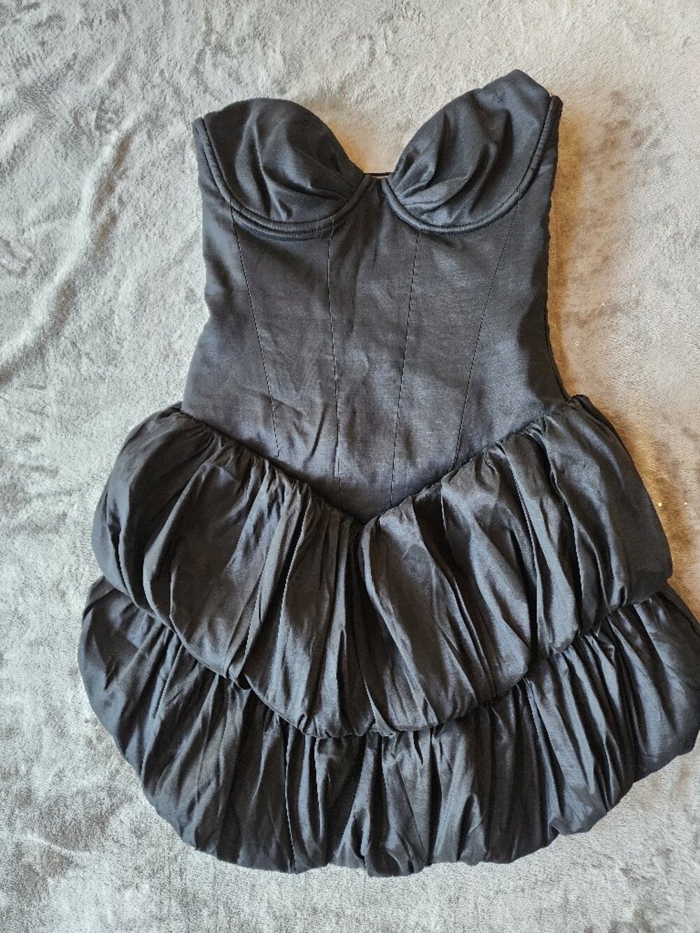 Oh Polly Laela Satin Bubble Hem Corset Mini Dress Black NWOT Size 2